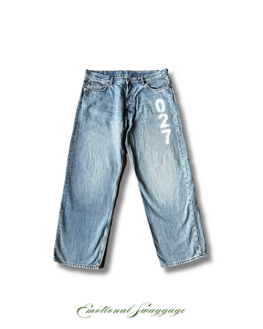 item 004